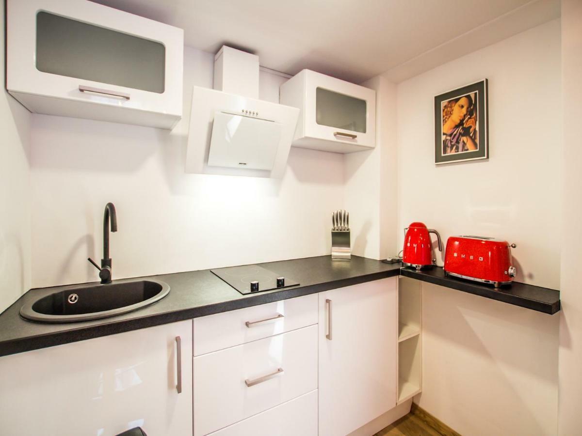 Apartments Zwierzyniecka A4You Красков Екстериор снимка