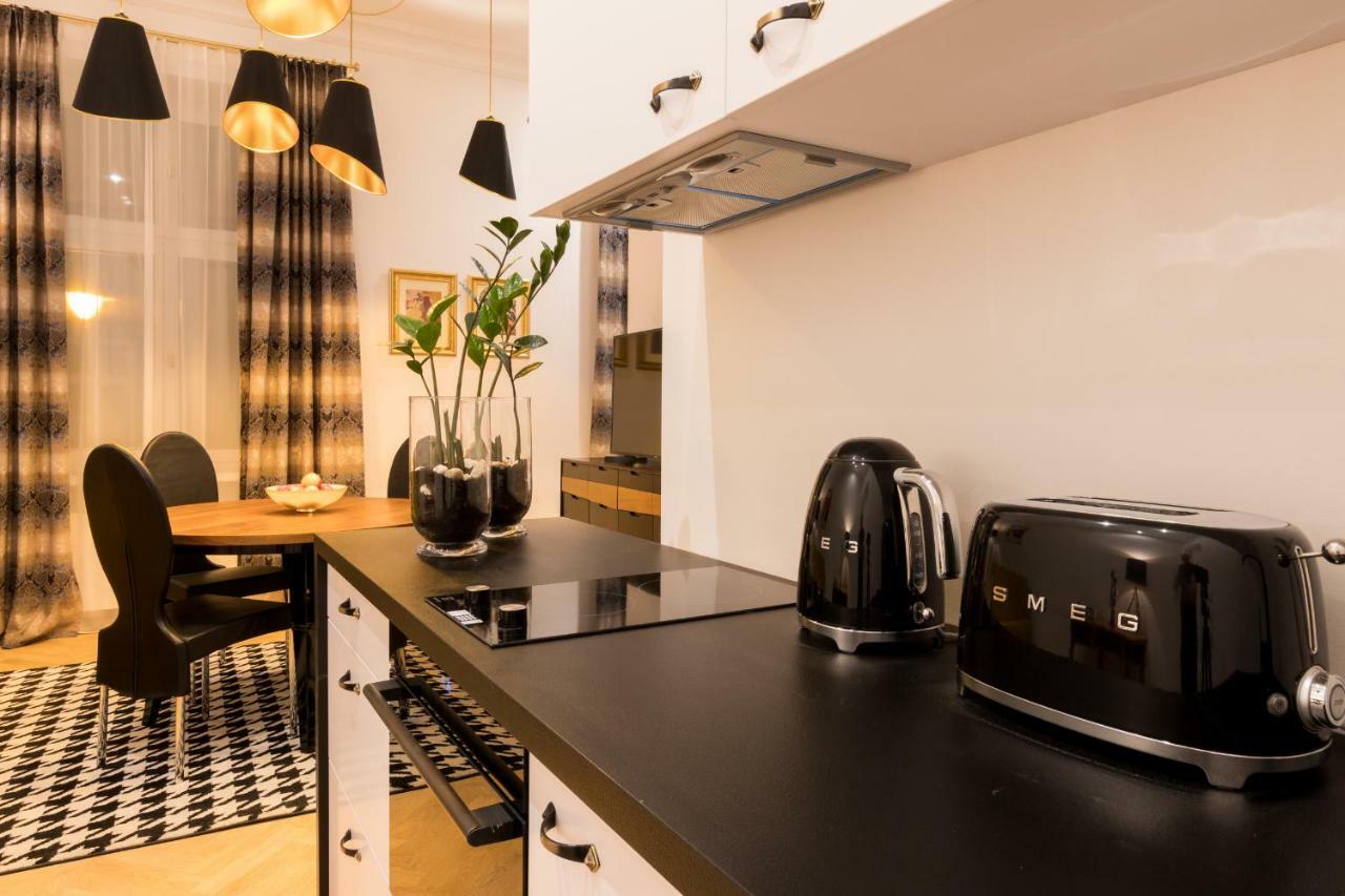 Apartments Zwierzyniecka A4You Красков Екстериор снимка