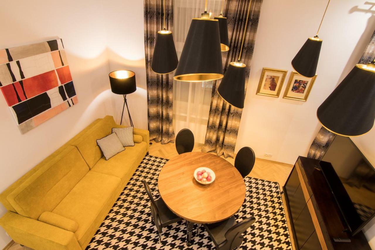 Apartments Zwierzyniecka A4You Красков Екстериор снимка