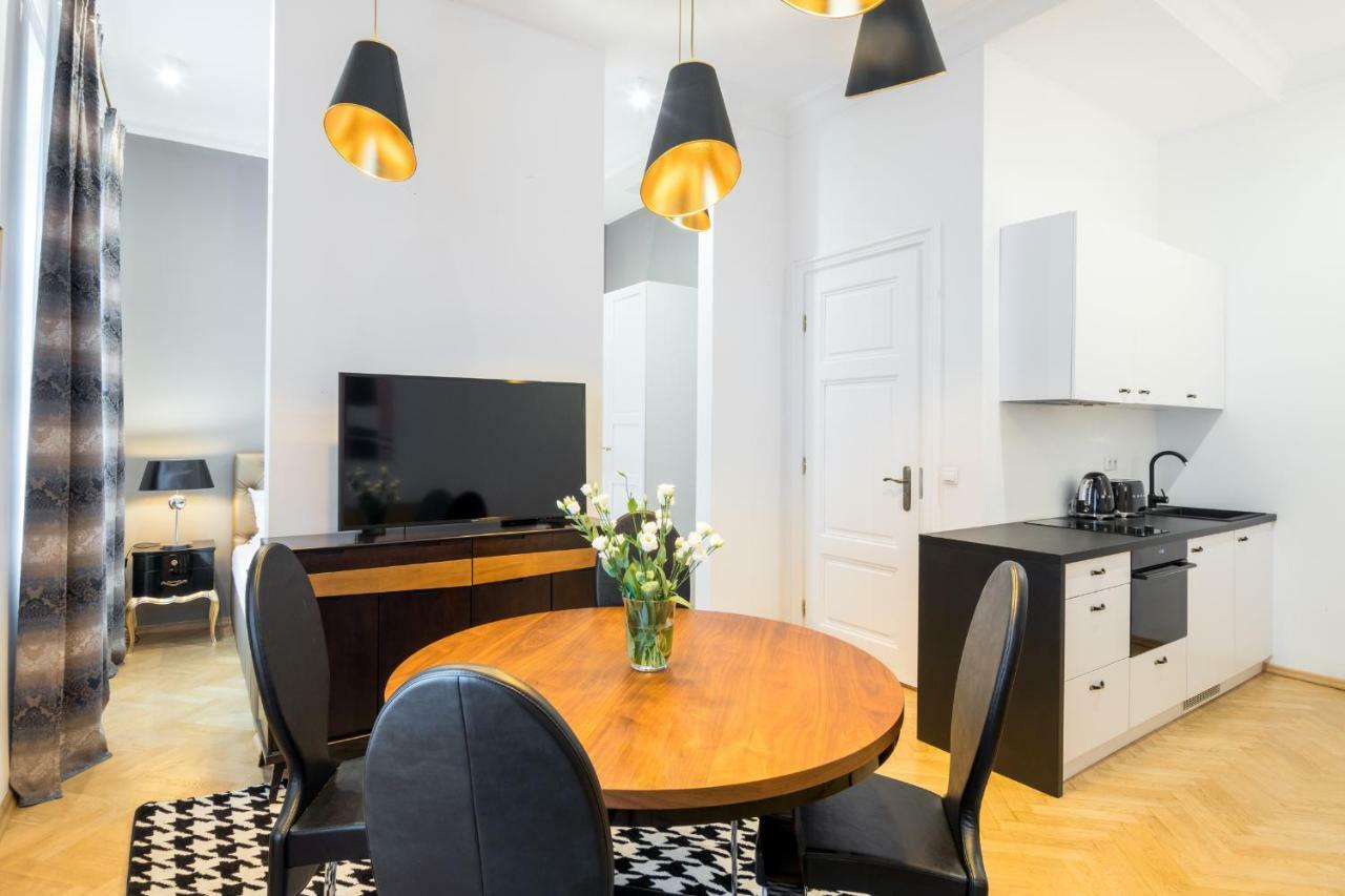 Apartments Zwierzyniecka A4You Красков Екстериор снимка