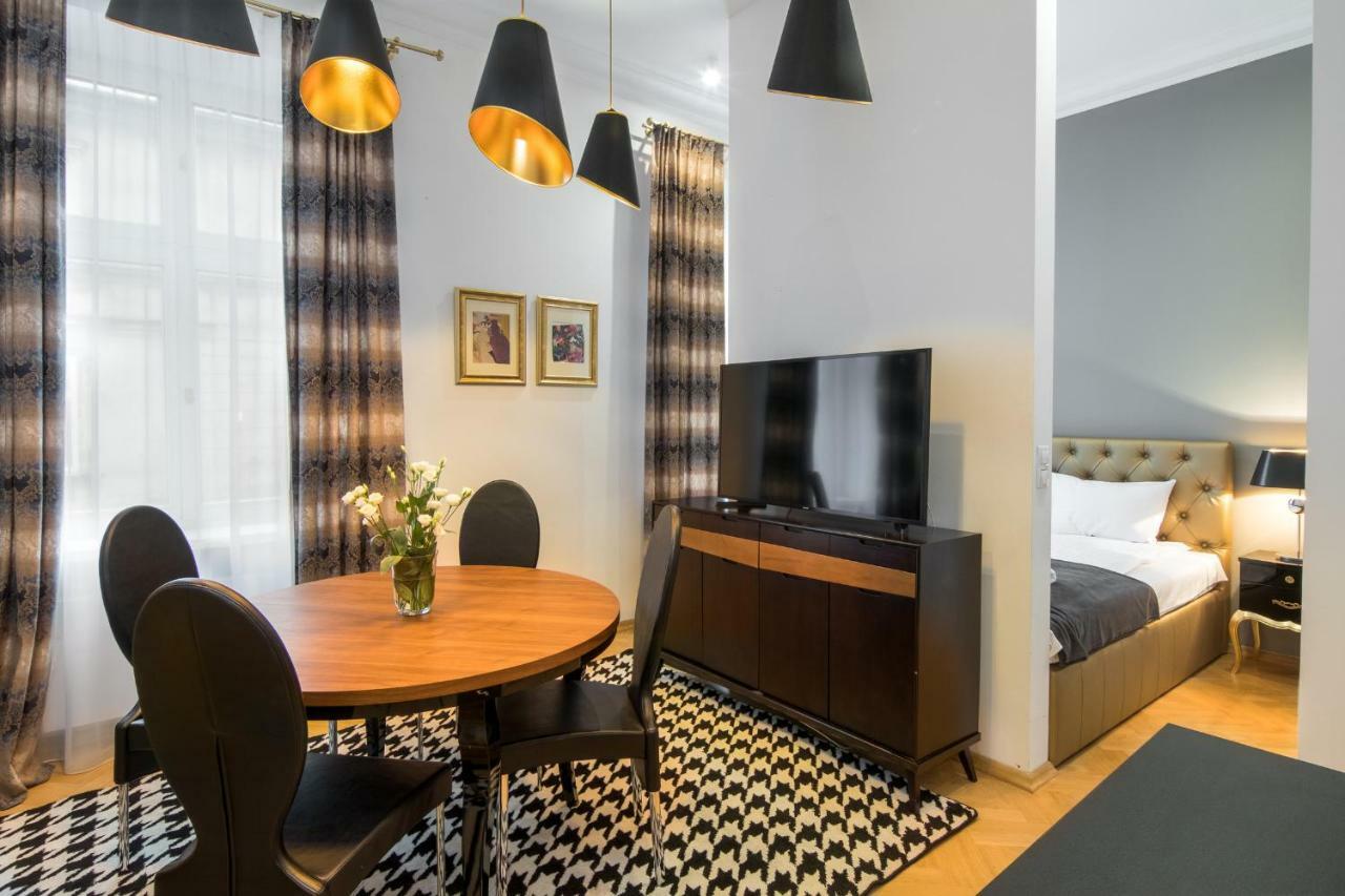 Apartments Zwierzyniecka A4You Красков Екстериор снимка
