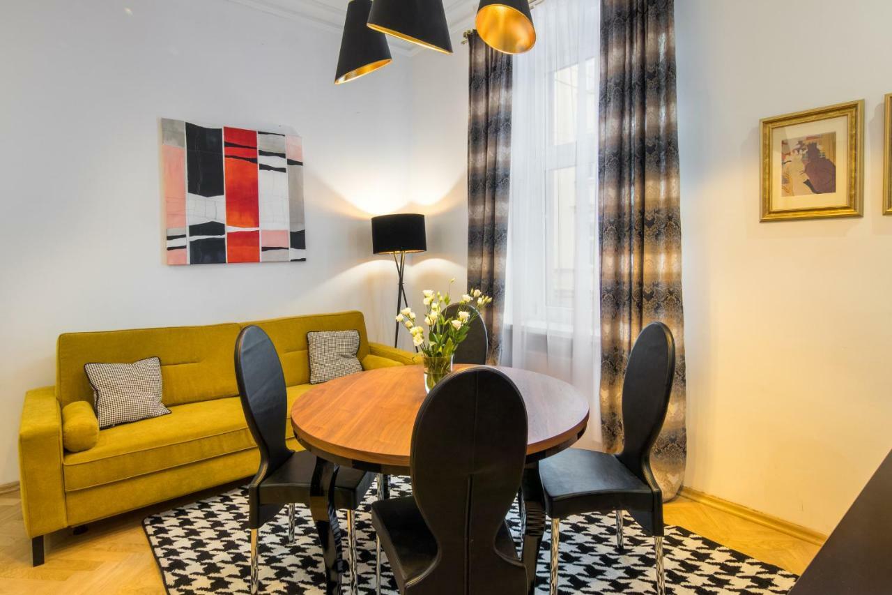 Apartments Zwierzyniecka A4You Красков Екстериор снимка